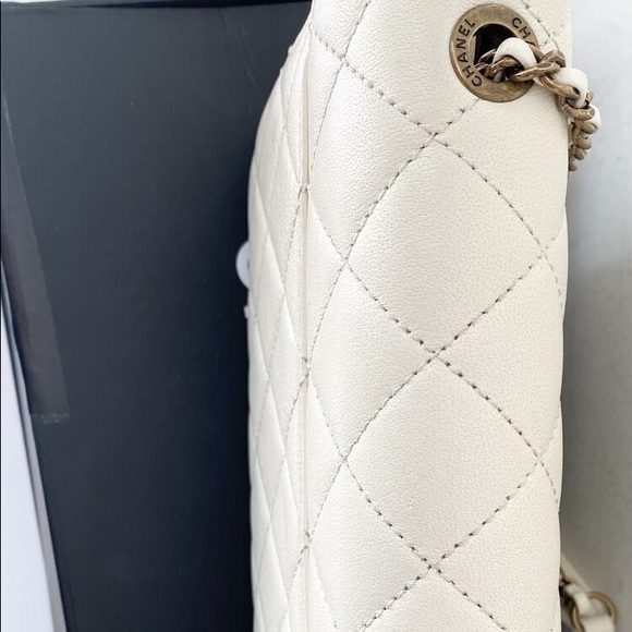 ❌SOLD❌Chanel Sheepskin Mini Beauty Lock Flap Bag - Picture 6 of 16